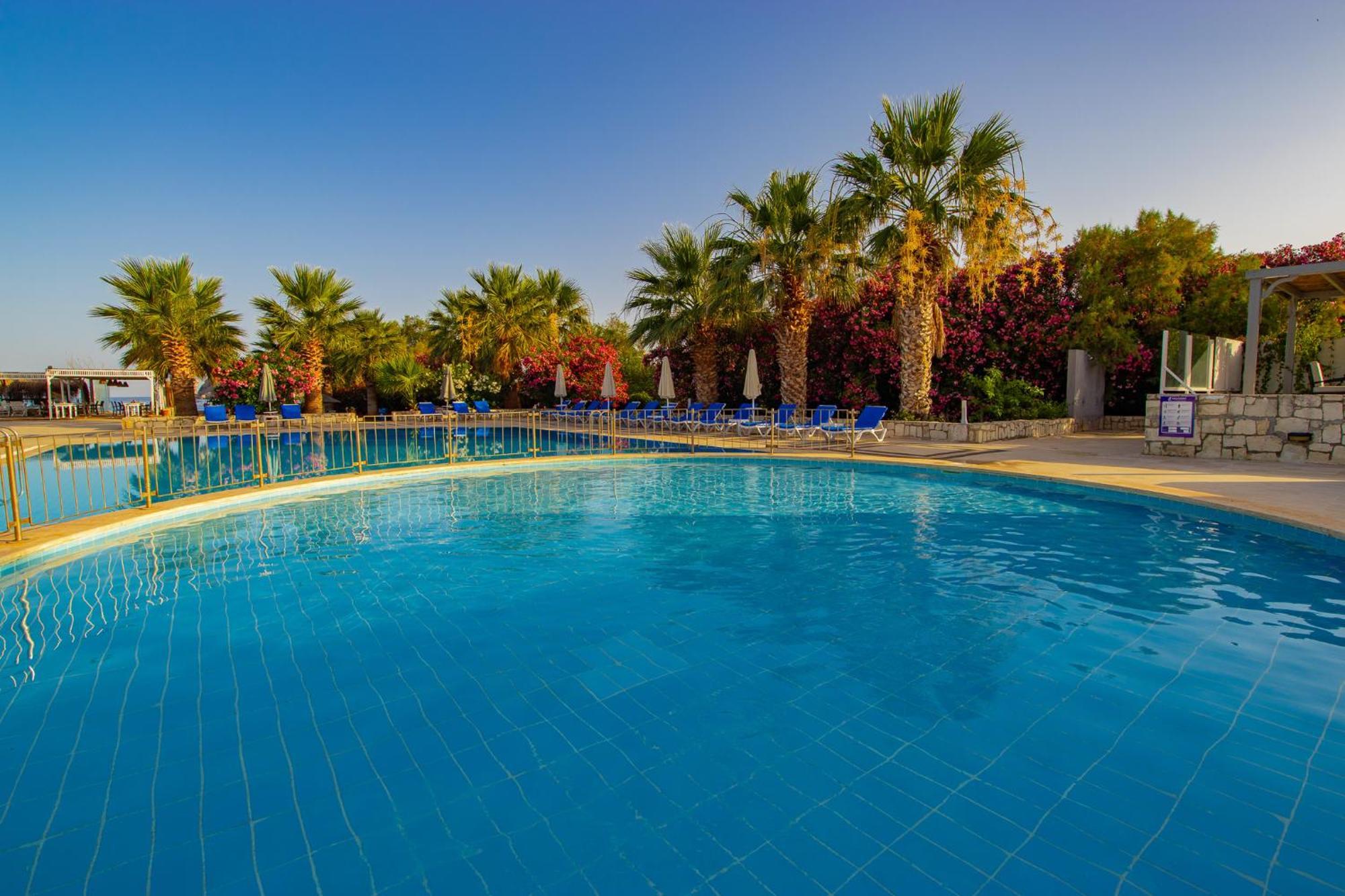 Ladonia Hotels Zemda Guemuesluek Esterno foto
